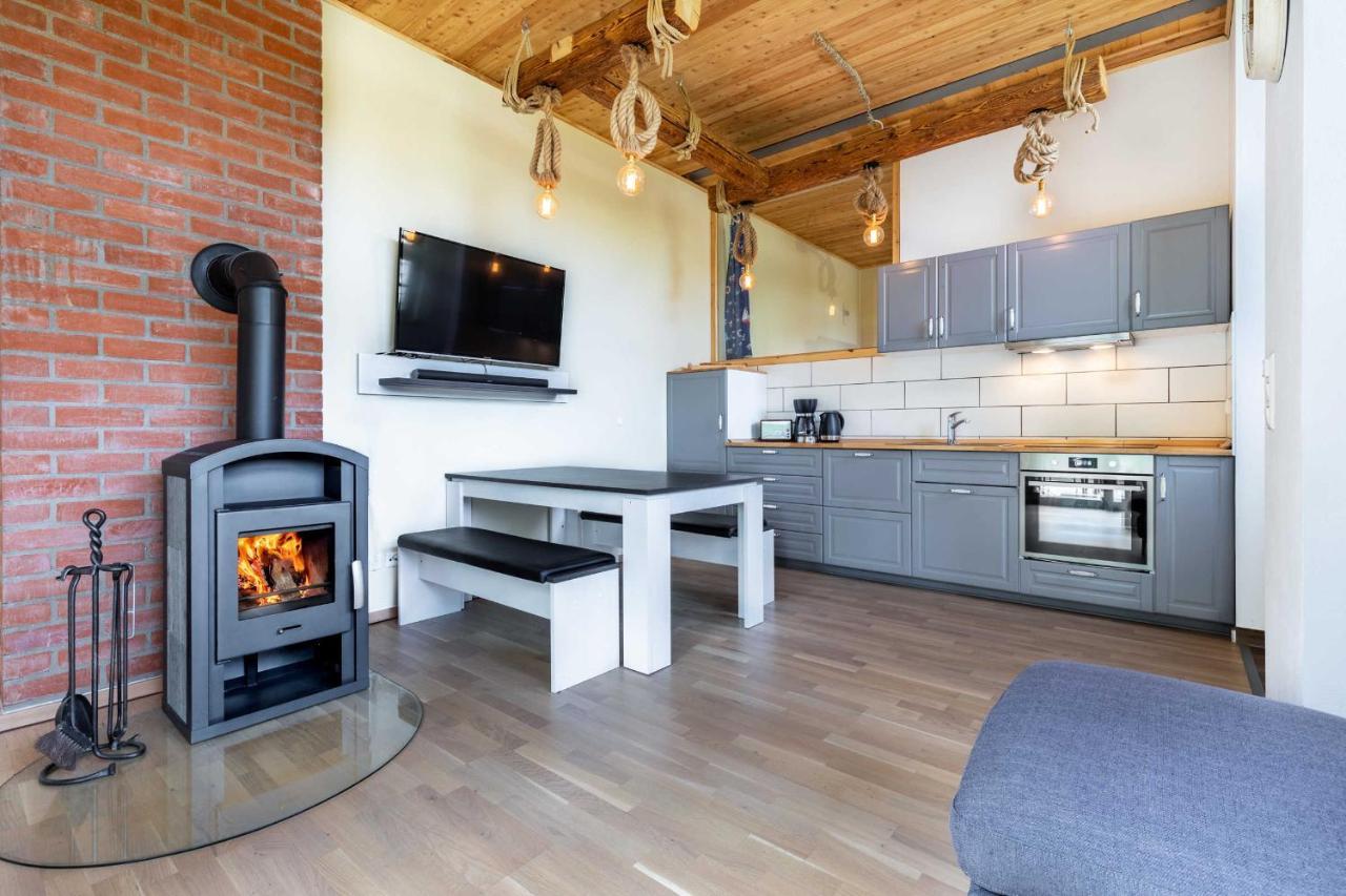 Ferienhaus Sonne Mond Und Sterne B Steffenshagen Bagian luar foto